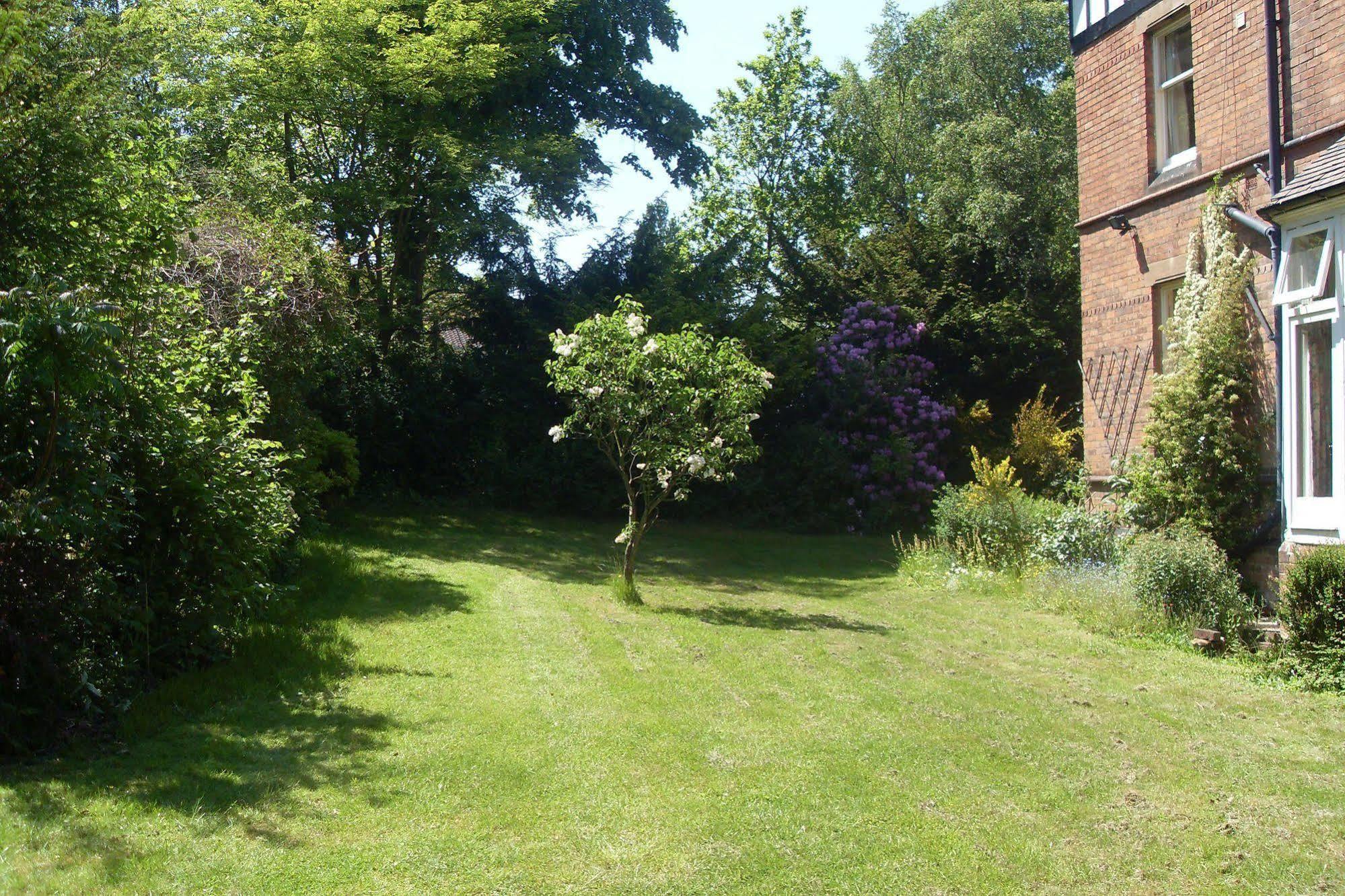 Awentsbury Hotel Near Birmingham University Екстер'єр фото